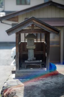 お地蔵様と祠 お地蔵様と祠 お地蔵様,祠,石像の写真素材