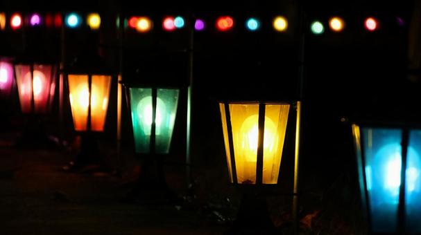 虹の郷　カラフルな行燈 イルミネーション,行燈,電球の写真素材