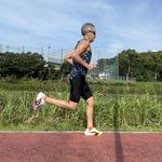 マラソン大会で走る男性ランナー 男性,男,走るの写真素材