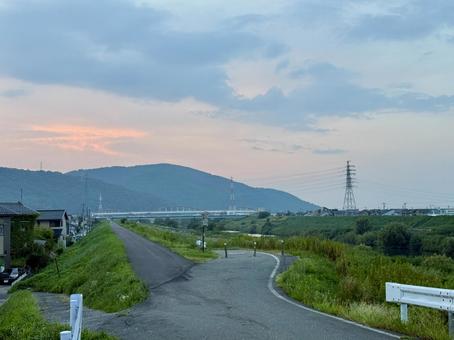 夕方の福井　夕暮れの川 福井県,夕日,夕暮れの写真素材
