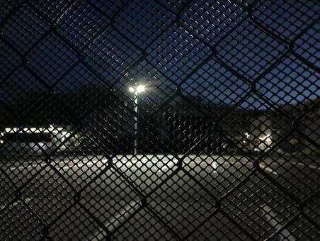夜の駐車場01 夜の駐車場01の写真