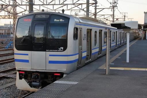 久里浜駅に停車する横須賀線、E217系 jr,jr東日本,横須賀線の写真素材