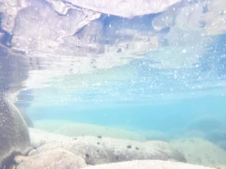 Underwater in a crystal clear mountain stream ⑨, JPG Underwater in a crystal clear mountain stream ⑨, JPG
