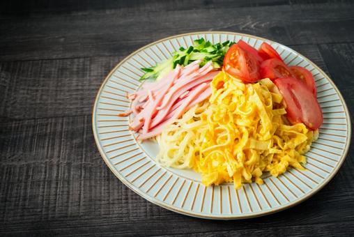 冷し中華の寄り 冷し中華の寄り 冷やし中華,冷し中華,夏の写真素材