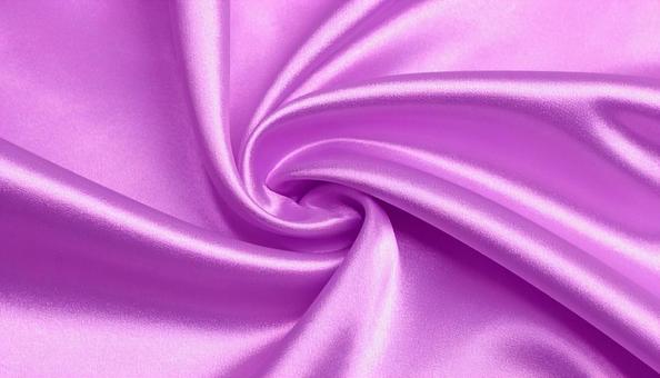 ラベンダー色のサテン生地の写真