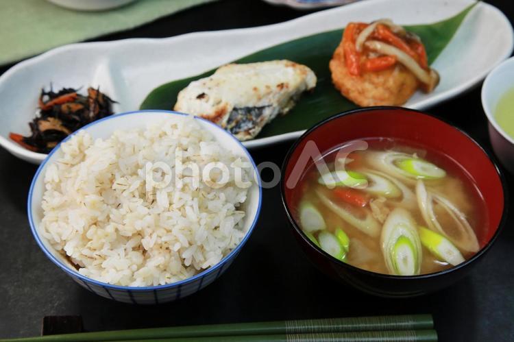 和食 ご飯,味噌汁,豚汁の写真素材