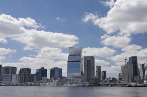 日の出埠頭 付近の風景 日の出埠頭,空,風景の写真素材