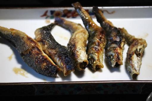 ハヤ(ウグイ)の黄金揚げ ハヤ(ウグイ)の黄金揚げ ハヤ,ウグイ,川魚の写真素材