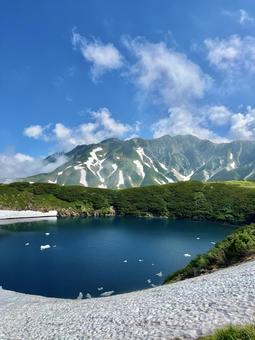 みくりが池 立山 室堂 みくりが池,室堂平,立山の写真素材