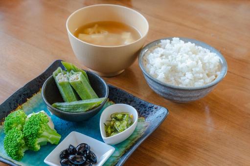 和食の朝食　ご飯と味噌汁とおかず ご飯,白ご飯,ごはんの写真素材