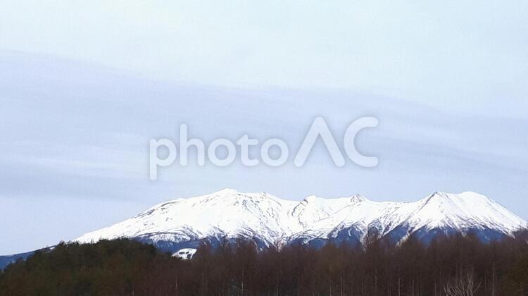 御嶽山(御岳山)の雪景色・信州から撮影 雪,山,風景の写真素材