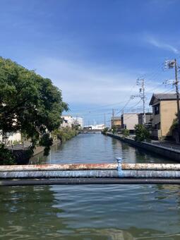 焼津の川 河川,水路,街の写真素材