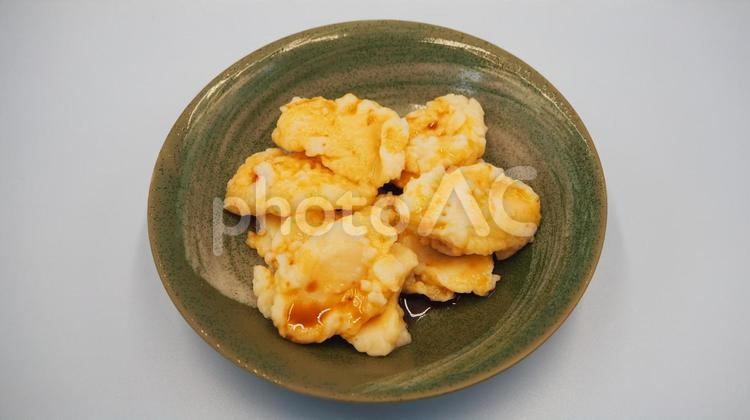団子風すいとんの黒密がけ・家庭料理 団子風,すいとん,黒蜜の写真素材