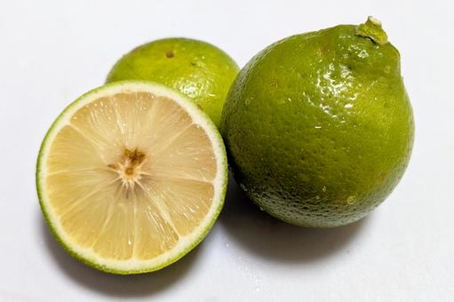 みずみずしいベルガモットの断面_06 ベルガモット,柑橘,柑橘類の写真素材