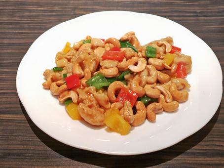 町の中華屋さん「鶏肉とカシュナッツ炒め」 町の中華屋さん「鶏肉とカシュナッツ炒め」 鶏肉,カシュナッツ,炒めの写真素材