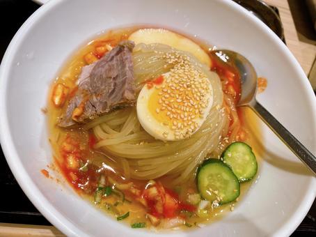 冷麺 冷麺の写真