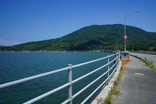 福岡　糸島海沿いのガードレール2 海,海辺,ガードレールの写真素材