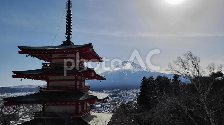 五十の塔と富士山 五重塔,風情,日本の写真素材