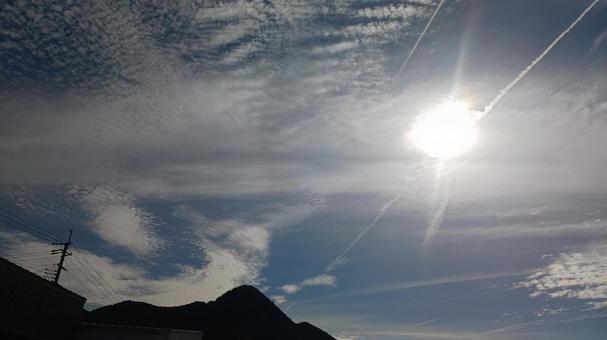 太陽と雲 太陽と雲の写真