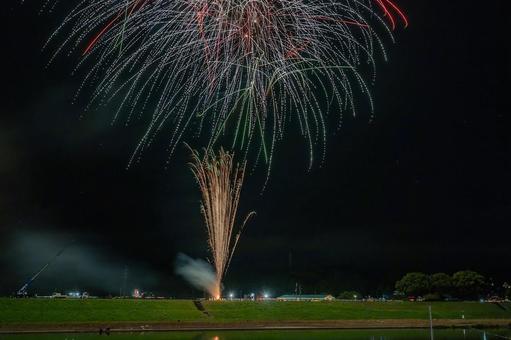 山鹿灯籠まつり納涼花火大会 山鹿灯籠まつり納涼花火大会 山鹿灯籠まつり,納涼花火大会,花火の写真素材