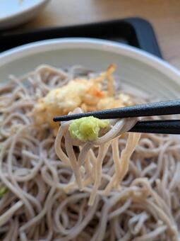 小雪過ぎの駅蕎麦のもり蕎麦 しぶそば,新そば祭,駅蕎麦の写真素材