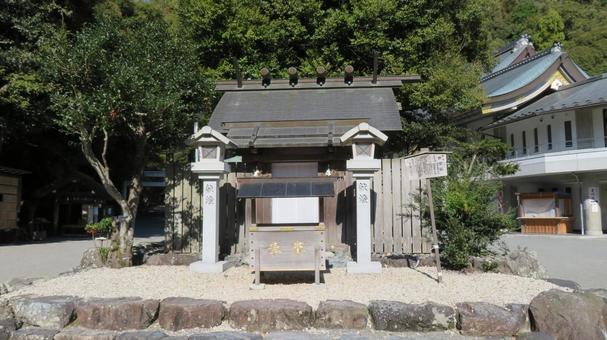 多度大社　境内摂社　新宮社 多度大社,神社,神社仏閣の写真素材