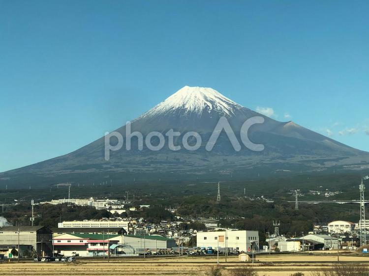 富士山の見える風景 富士山,青空,風景の写真素材