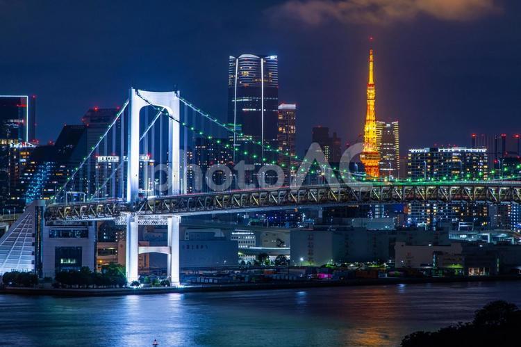 お台場から見る東京タワー夜景#1 東京,東京タワー,夜景の写真素材