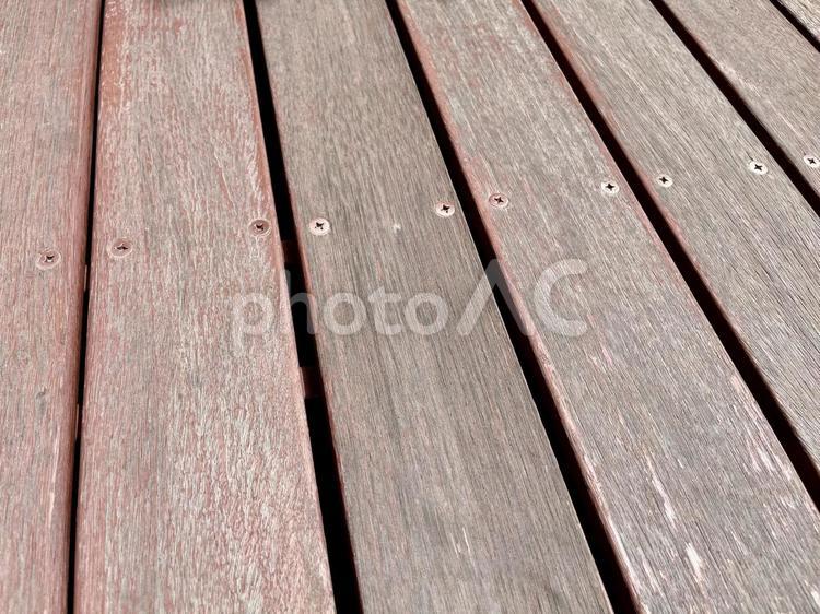 塗装時期のウッドデッキ ウッドデッキ,塗装,時期の写真素材