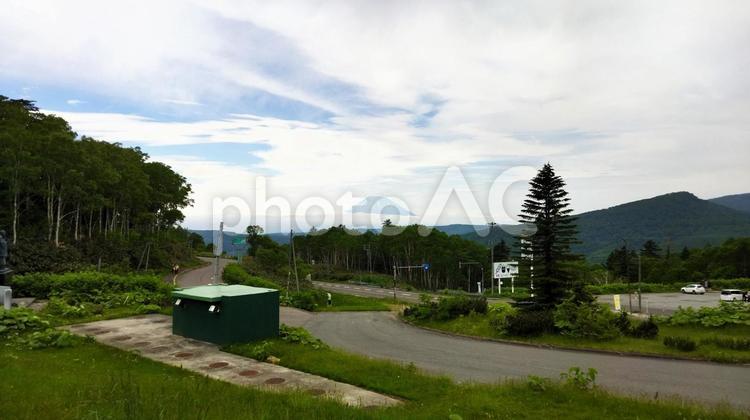 中山峠から見える雪の残る羊蹄山 中山峠,羊蹄山,北海道の写真素材