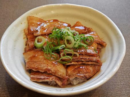 豚カルビ丼 豚,カルビ,丼の写真素材
