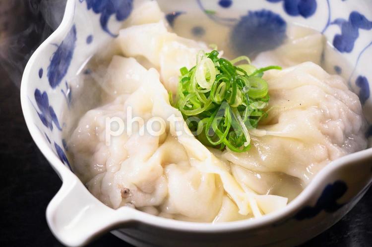 水餃子 ポン酢 薬味 水餃子,出汁,汁の写真素材