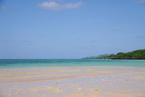 石垣島の美しい海 石垣島の美しい海 波,海,浜の写真素材
