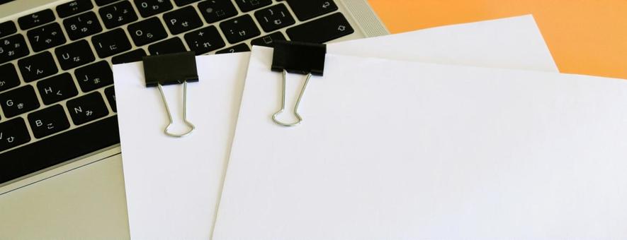 ビジネス 書類作成 ペーパーワーク 横長 ビジネス 書類作成 ペーパーワーク 横長 ビジネスイメージ,書類作成,ペーパーワークの写真素材
