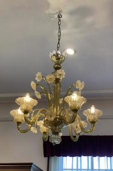 アンティークなシャンデリア シャンデリア,アンティーク,インテリアの写真素材