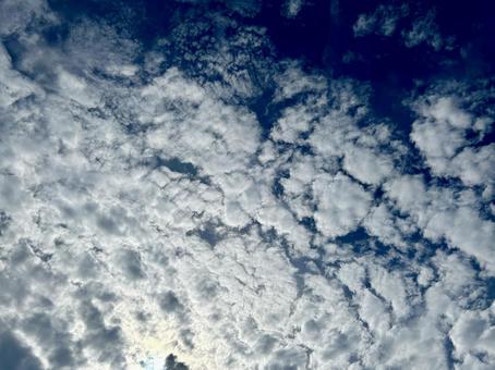 巻積雲 高積雲 巻積雲 高積雲 雲,巻積雲,高積雲の写真素材