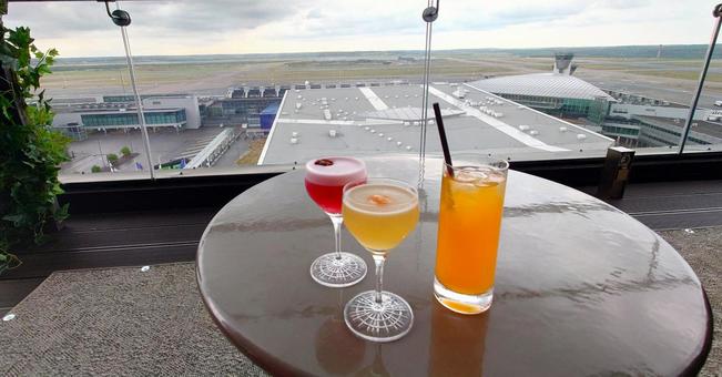 カラフルなカクテル カラフルなカクテル カクテル,お酒,ジュースの写真素材