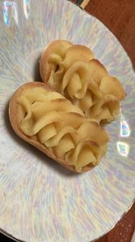 スイートポテト二つの写真