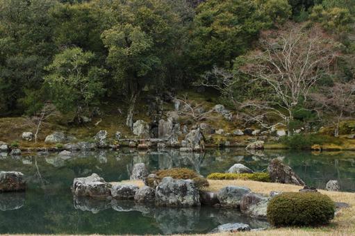 和風の風景 和風,池,石の写真素材