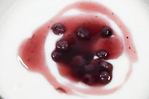 ブルーベリーヨーグルト ブルーベリーヨーグルト,ヨーグルト,ブルーベリーの写真素材