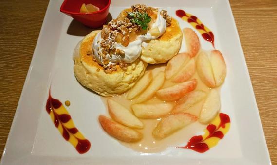 桃のパンケーキ 桃のパンケーキの写真