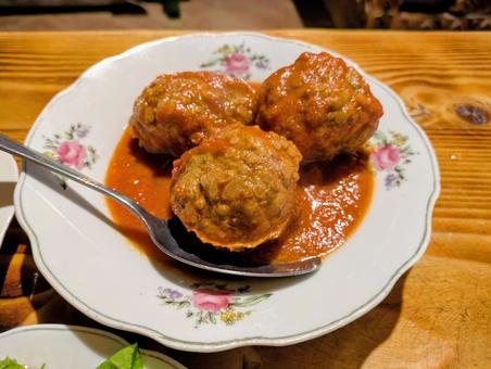 ジョージアの肉団子 肉団子,ウシュグリ村,ushguliの写真素材