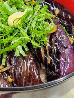 ナス丼3(接写) ナス丼3(接写) ナス,秋ナス,ご飯ものの写真素材