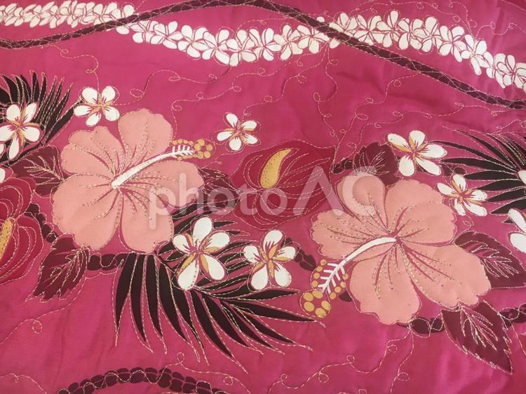 ハワイ柄 キルト,花,ハワイアンの写真素材