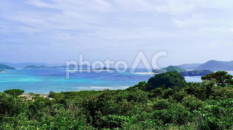 沖縄県座間味村神の浜展望台から見える風景 座間味,海,空の写真素材