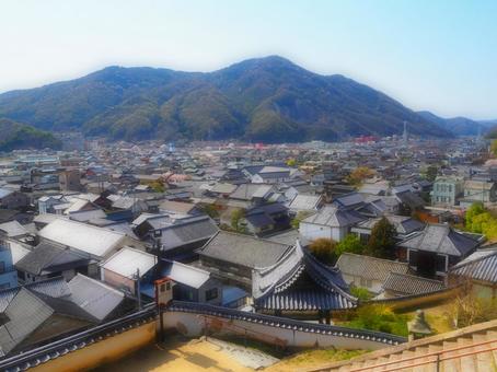 古い家が立ち並ぶ町並 古い家が立ち並ぶ町並の写真