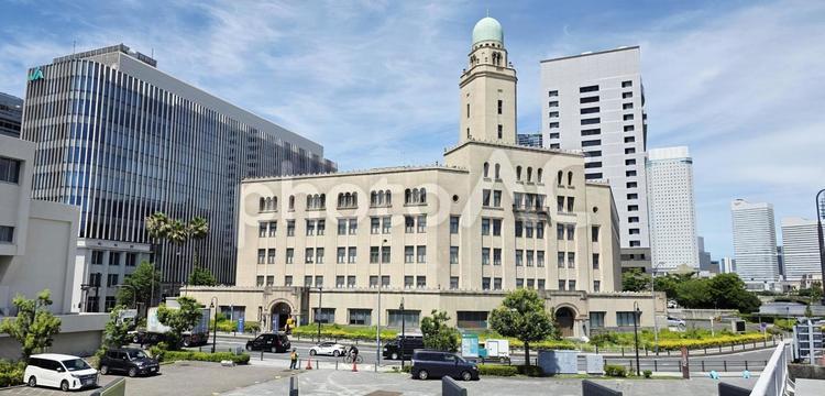 風景　横浜　夏　横浜税関 風景,街並み,神奈川県の写真素材