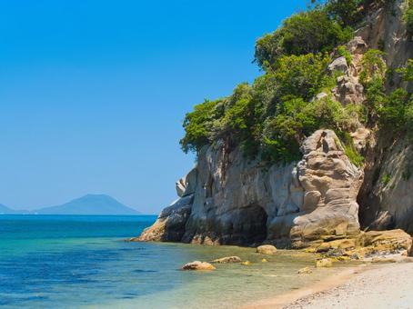 海岸の洞窟 海岸の洞窟 洞窟,海,砂浜の写真素材