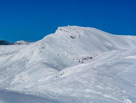 厳冬期の安達太良山稜線 厳冬期の安達太良山稜線 安達太良山,福島,厳冬期の写真素材