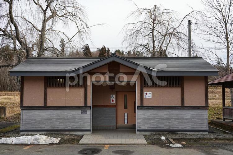 達国窟の公共トイレの風景 達国,達国窟,たっこくのいわやの写真素材